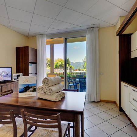 Hotel Residence Zust Verbania Zewnętrze zdjęcie