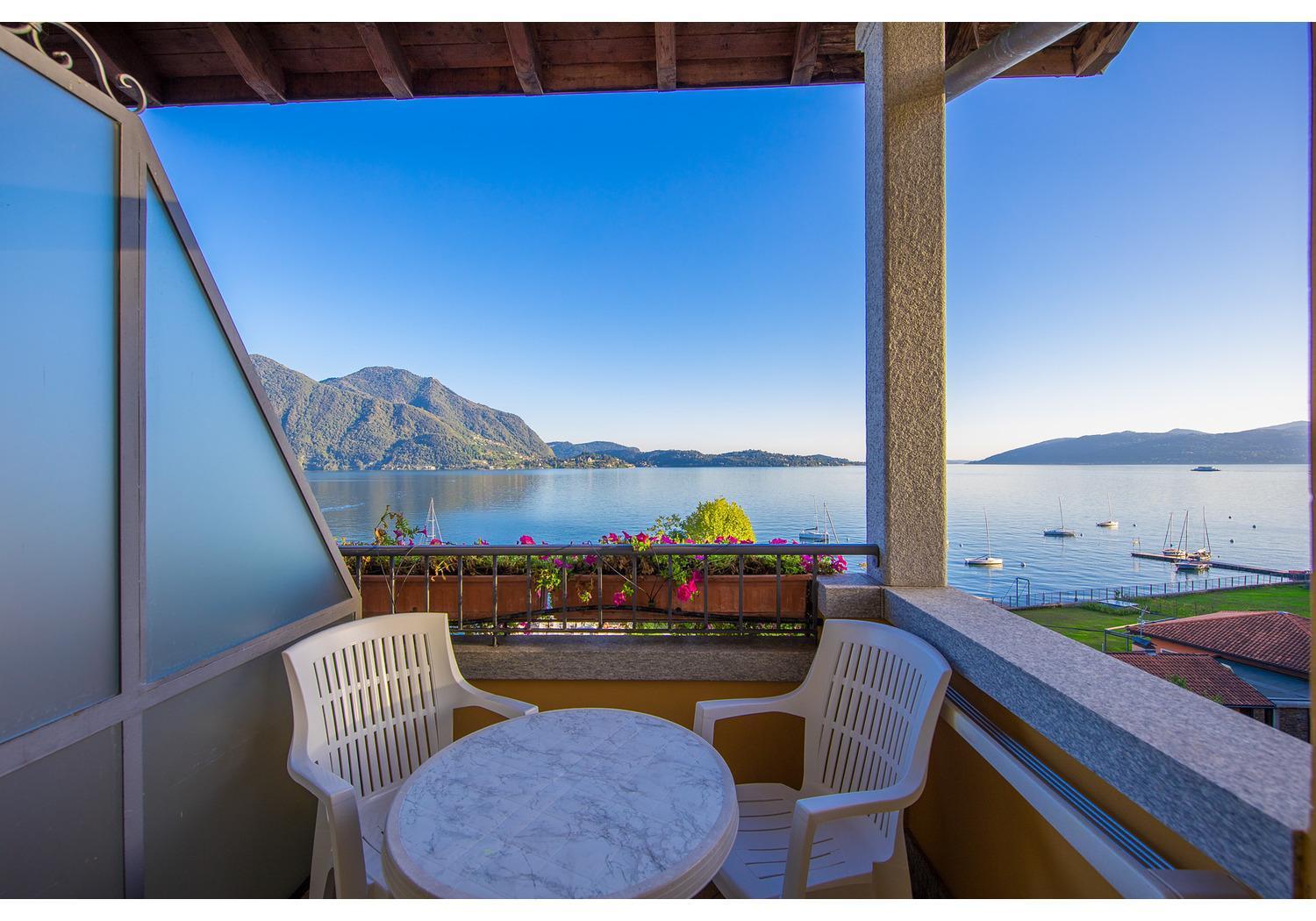 Hotel Residence Zust Verbania Zewnętrze zdjęcie